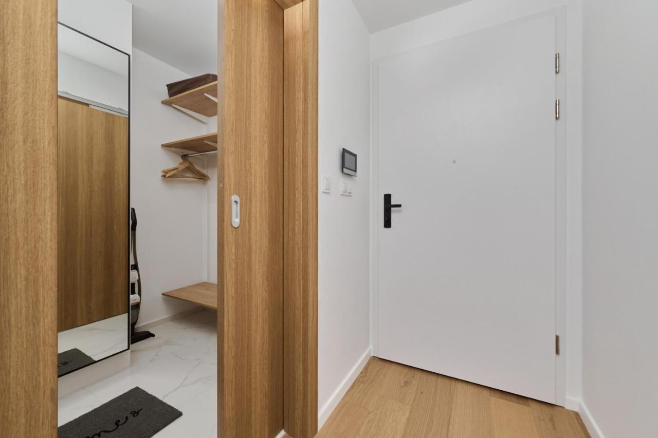 Walonska 16 Sauna & Fitness Family Apartments By Renters Prestige Wrocław Exteriör bild